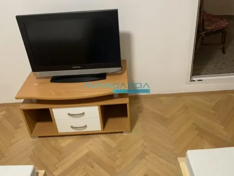 Izdavanje, stan, 105m², Filmski Grad, Beograd - image 10