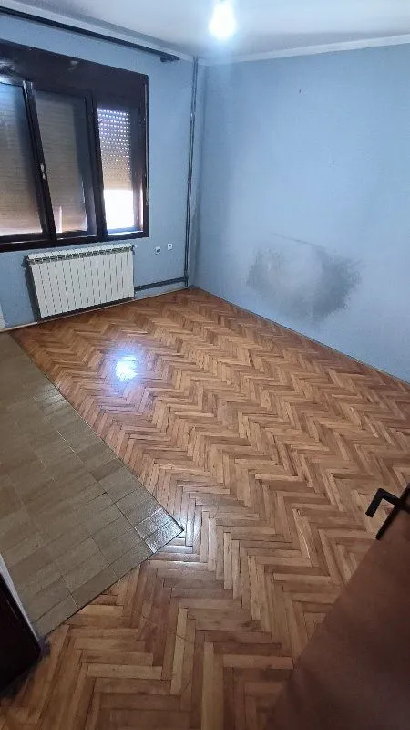 Izdavanje, četvorosoban stan, 82m², Kaludjerica, Grocka