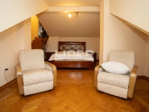 Izdavanje, stan, 150m², Stari Grad, Beograd - image 4