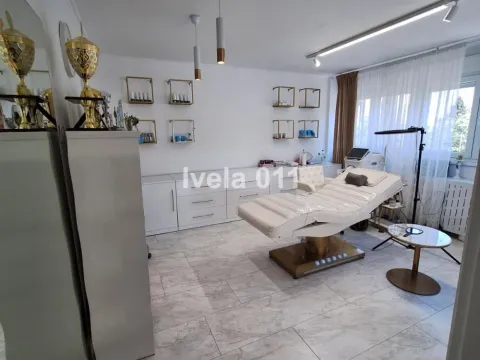 Sale, two bedroom apartment, 53m², Kalenić Pijaca, Vračar Sve Podlokacije - image 3