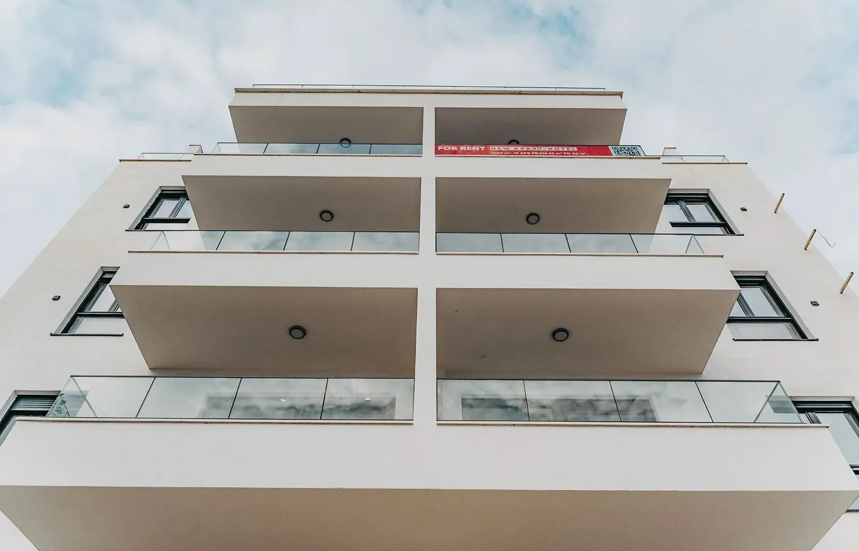 Izdavanje, ugostiteljski objekat, 1600m², Budva, Crna Gora