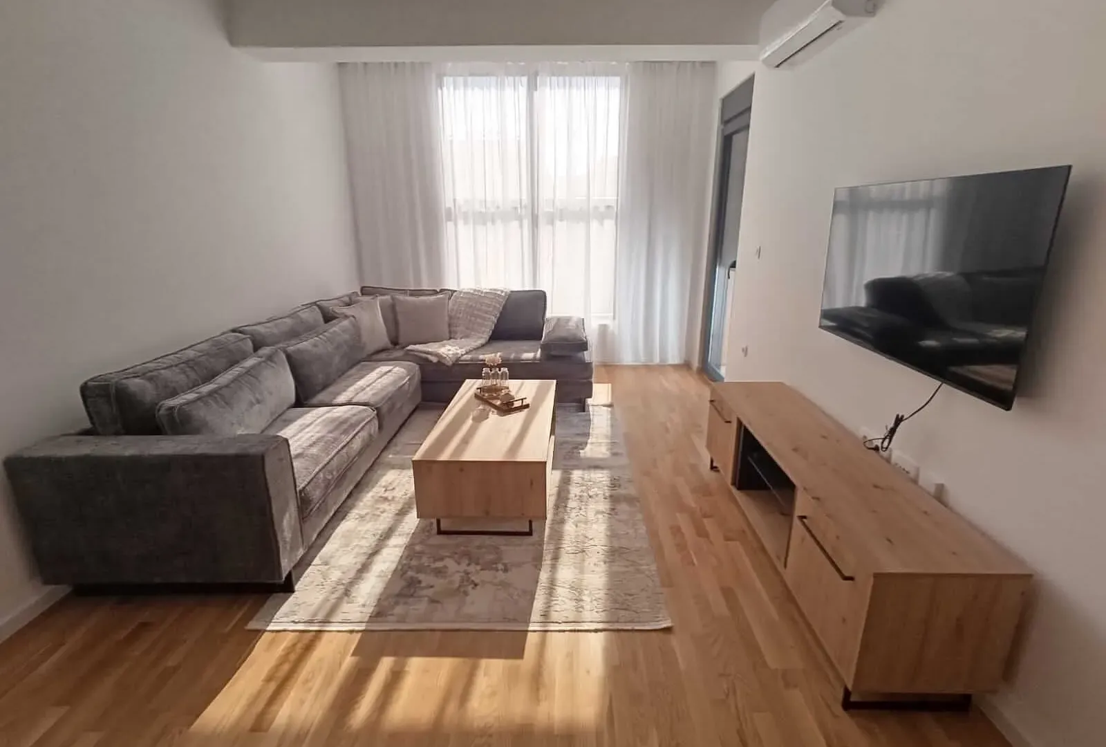 Rent, two bedroom apartment, 64m², Stari Aerodrom, Podgorica