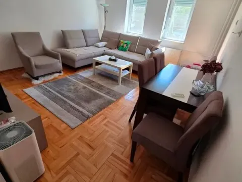 Stan in Palilula Sve Podlokacije