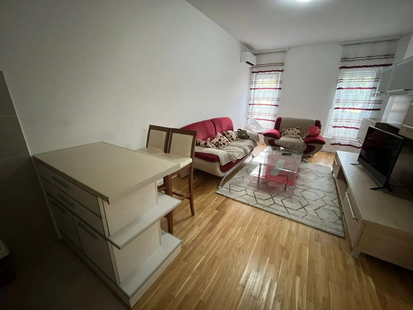 Rent, one bedroom apartment, 59m², Central Point, Podgorica