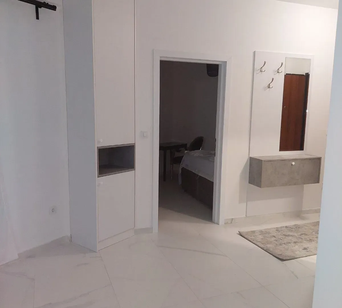 Rent, one bedroom apartment, 69m², Slovenska Plaža, Budva