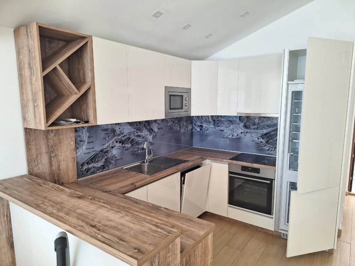 Rent, two bedroom apartment, 82m², Donja Lastva, Tivat
