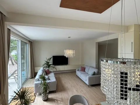 Sale, house, 200m², Šušanj, Bar - image 10