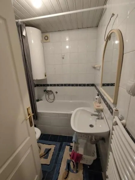Izdavanje, jednosoban stan, 35m², Grbavica, Novi Sad Sve Podlokacije