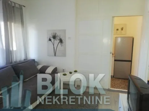 Izdavanje, garsonjera, 30m², Preko Morače, Podgorica - image 3