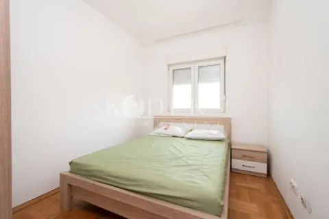 Rent, one bedroom apartment, 34m², Stari Aerodrom, Podgorica - image 4