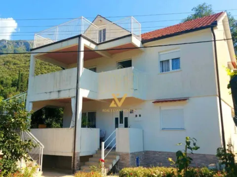 Sale, house, 170m², Zelenika, Herceg Novi