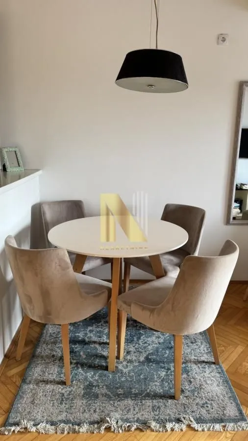 Izdavanje, dvosoban stan, 43m², Bulevar Oslobodjenja, Novi Sad Sve Podlokacije