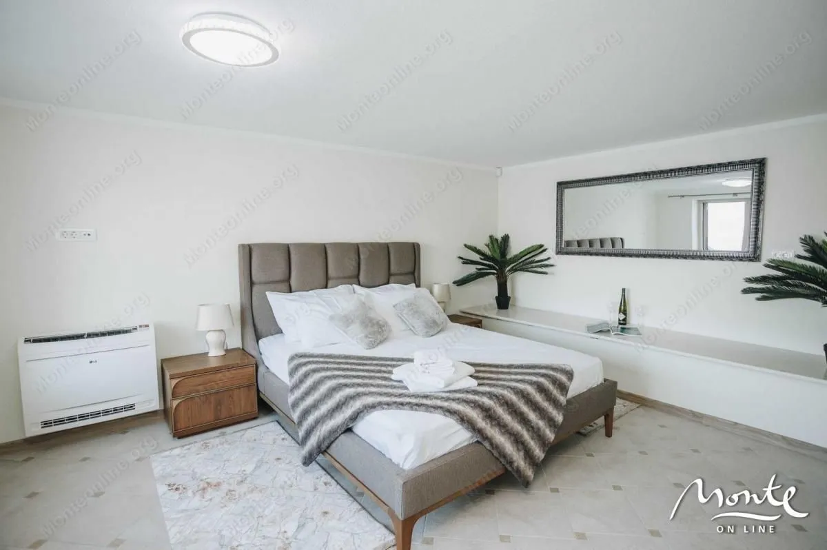 Prodaja, kuća, 314m², Tivat, Crna Gora