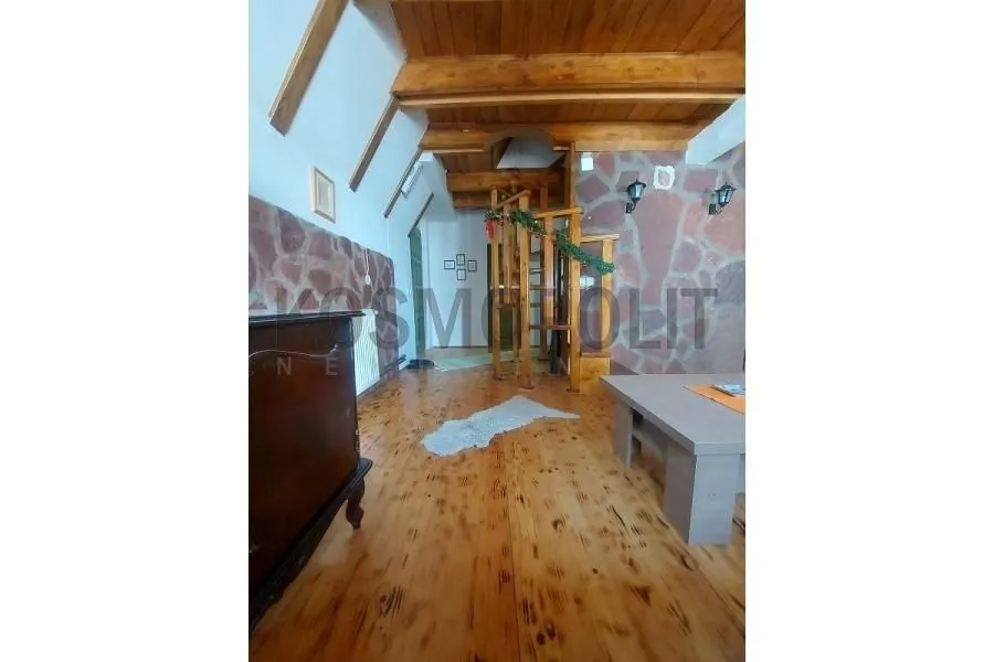 Prodaja, kuća, 160m², Kraljevi Čardaci, Kopaonik