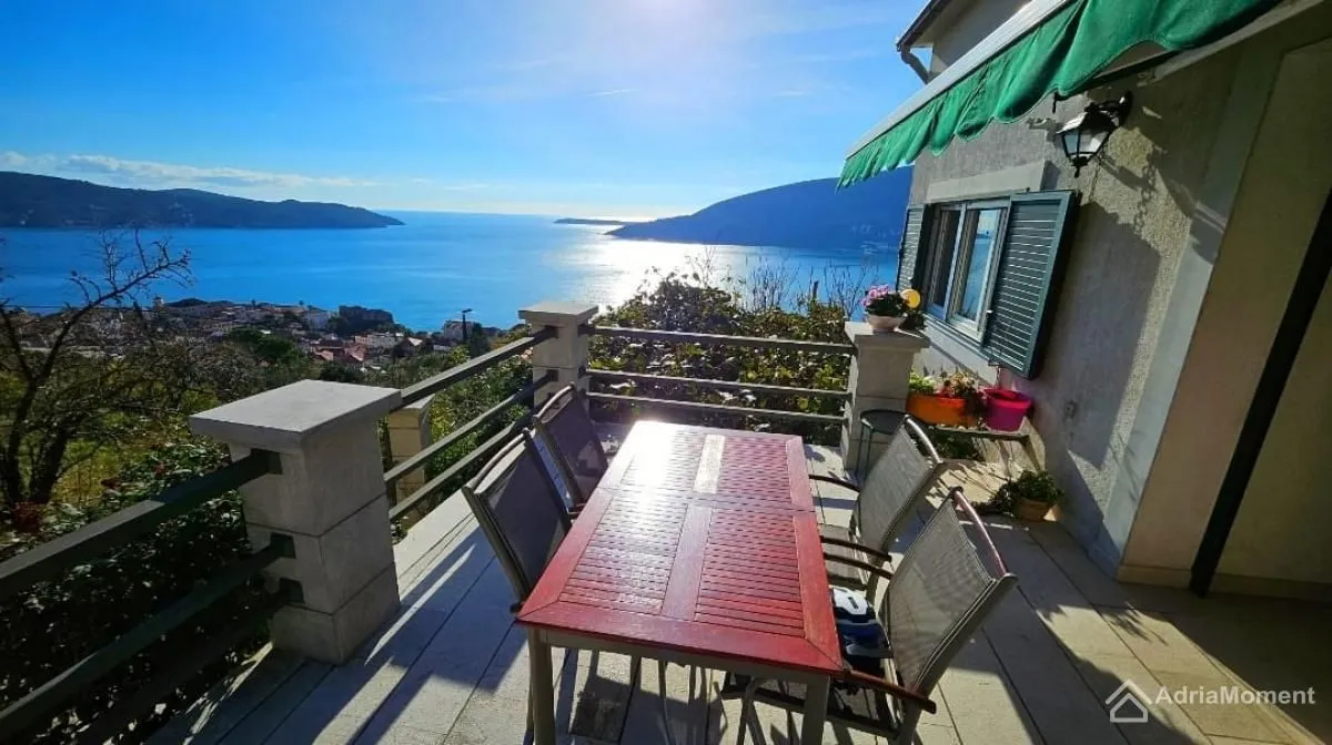 Prodaja, kuća, 296m², Herceg Novi, Crna Gora