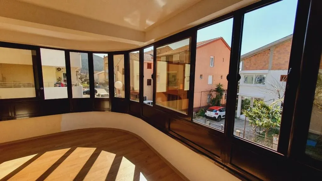 Sale, four bedroom apartment, 180m², Podmaine, Budva