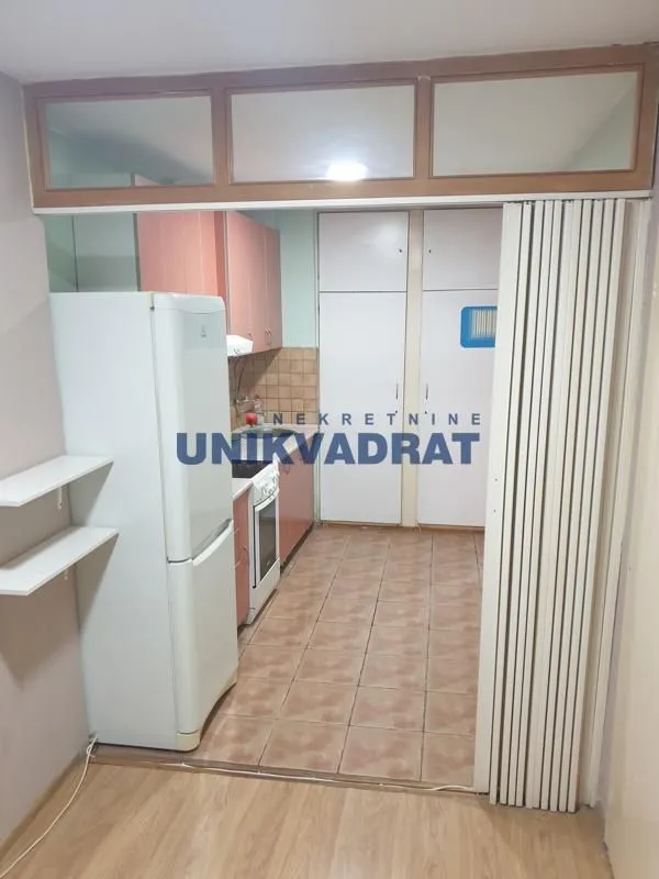Prodaja, jednosoban stan, 44m², Kneževac, Beograd
