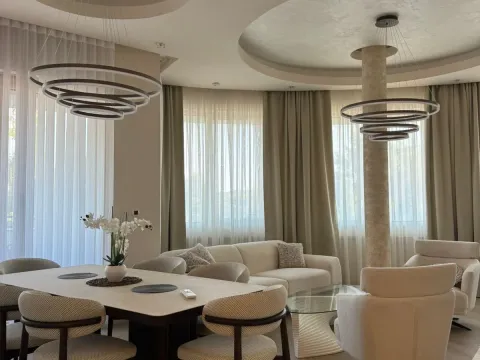 Sale, two bedroom apartment, 117m², Centar, Budva - image 2