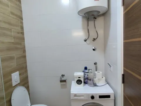 Izdavanje, jednosoban stan, 45m², Bijela, Herceg Novi - image 3