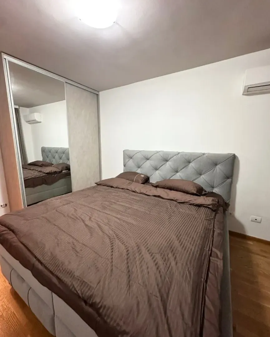 Izdavanje, dvosoban stan, 120m², City Kvart, Podgorica