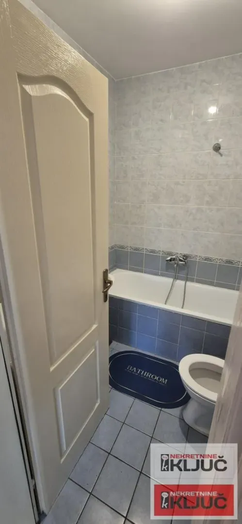 Izdavanje, dvosoban stan, 56m², Bulevar Oslobodjenja, Novi Sad Sve Podlokacije