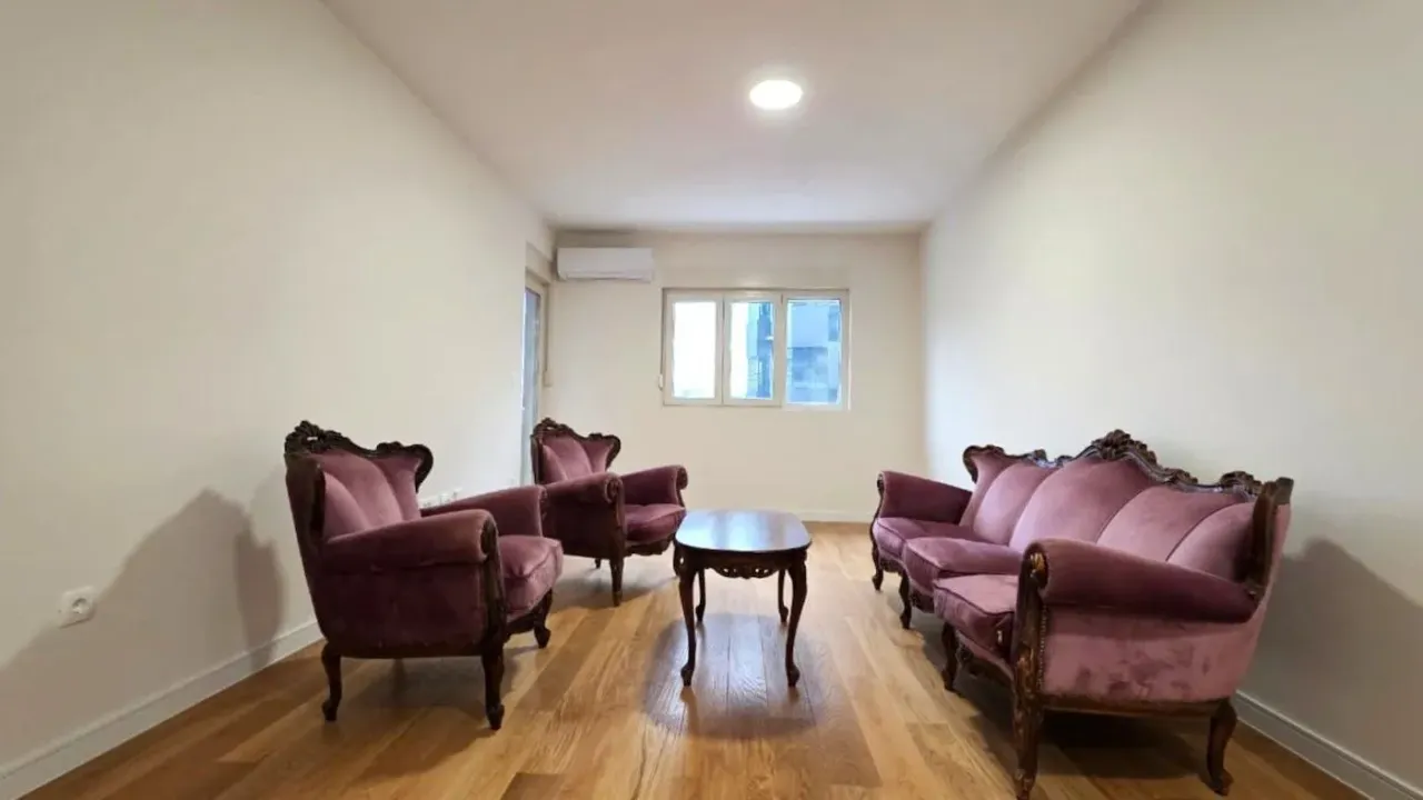 Rent, office space, 49m², Central Point, Podgorica