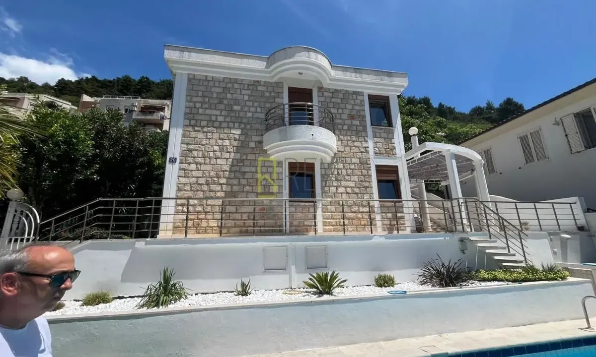 Sale, house, 150m², Centar, Budva