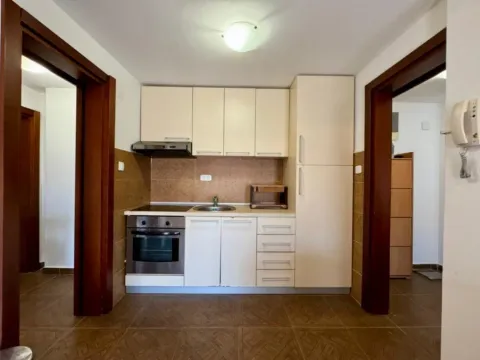 Izdavanje, jednosoban stan, 45m², Budva, Crna Gora - image 2