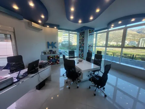 Prodaja, dvosoban stan, 111m², Bečići, Budva - image 9