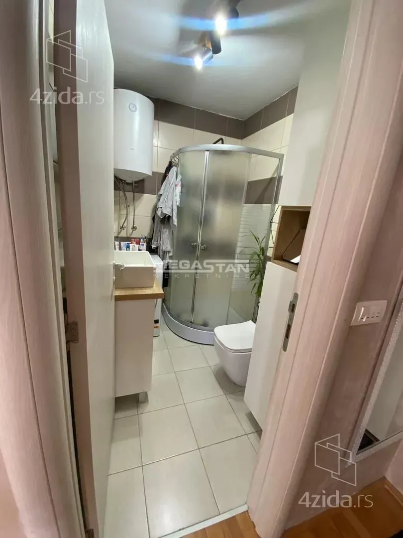 Prodaja, dvosoban stan, 50m², Zvezdara Sve Podlokacije, Beograd