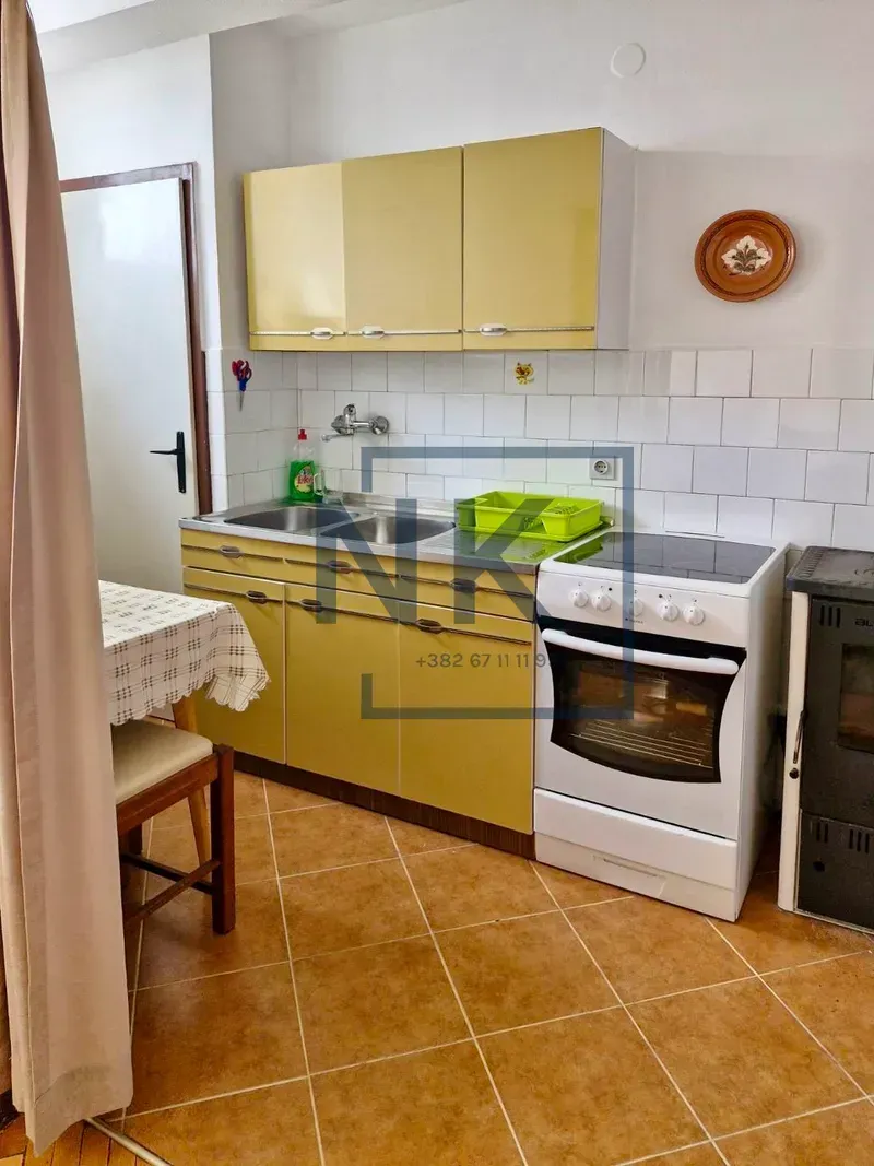 Prodaja, jednosoban stan, 61m², Cetinje, Crna Gora