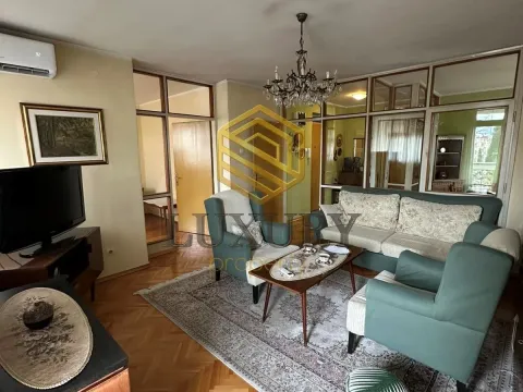 Izdavanje, četvorosoban stan, 94m², Preko Morače, Podgorica - image 1