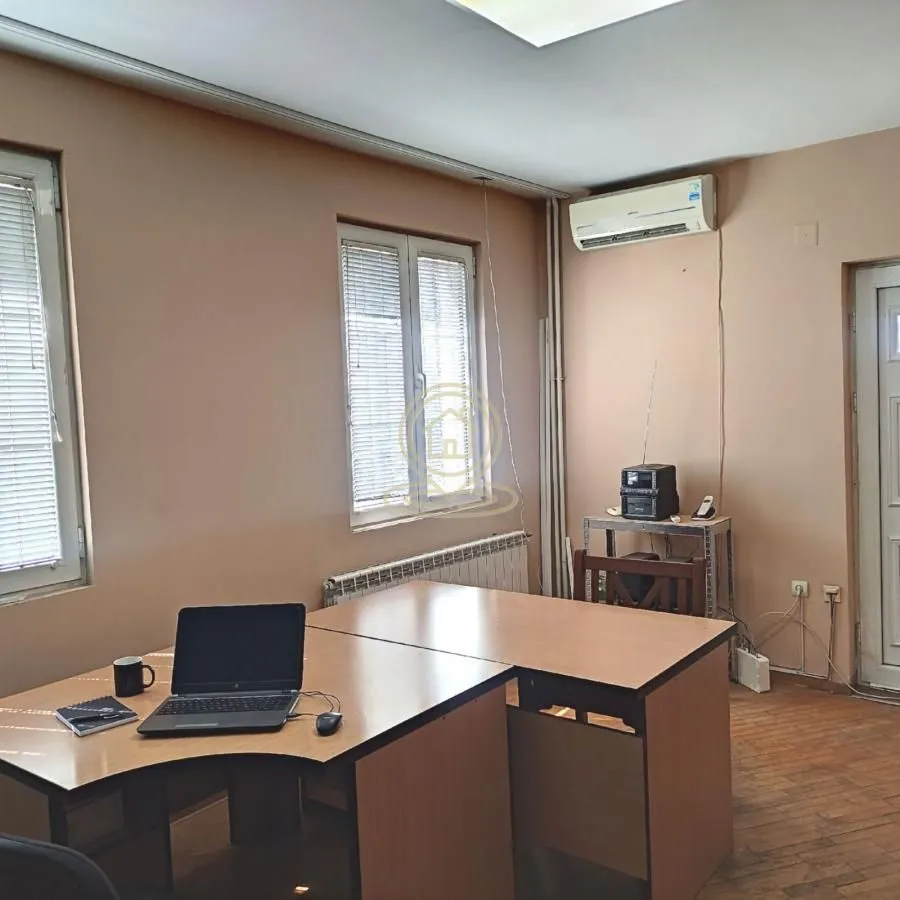 Rent, office space, 190m², Banjica, Voždovac Sve Podlokacije