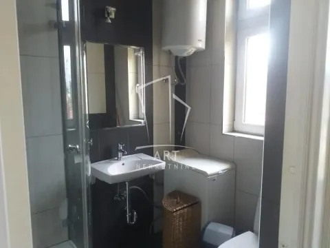 Sale, two bedroom apartment, 56m², Neimar, Vračar Sve Podlokacije - image 7