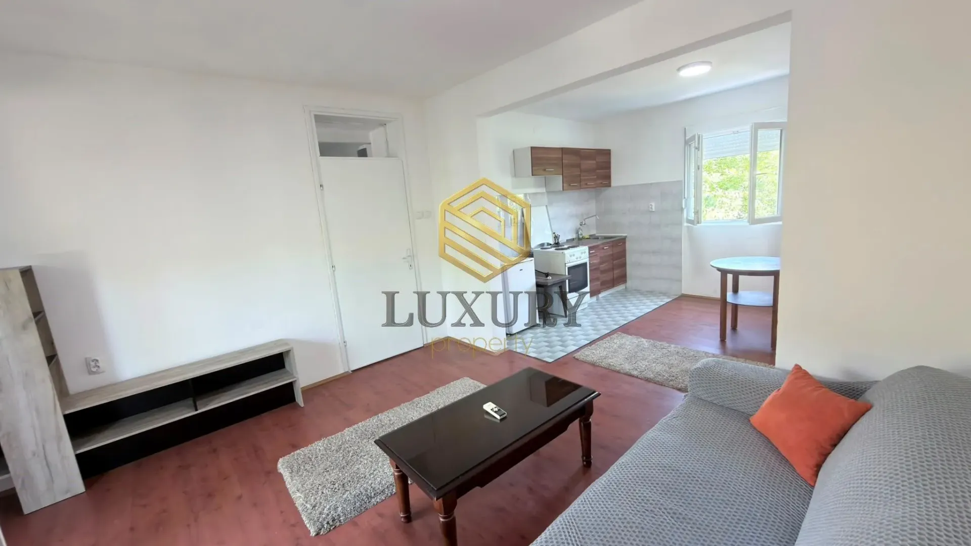 Rent, three bedroom apartment, 100m², Stari Aerodrom, Podgorica