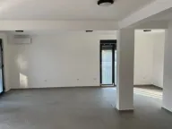 Izdavanje, poslovni prostor, 70m², Gradiošnica, Tivat - image 2