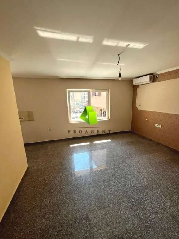 Izdavanje, poslovni prostor, 70m², Medijana, Niš