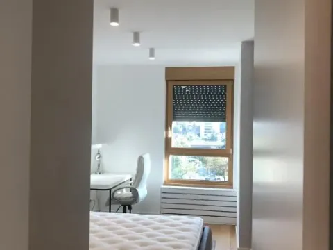 Izdavanje, četvorosoban stan, 118m², Savski Venac, Beograd - image 10