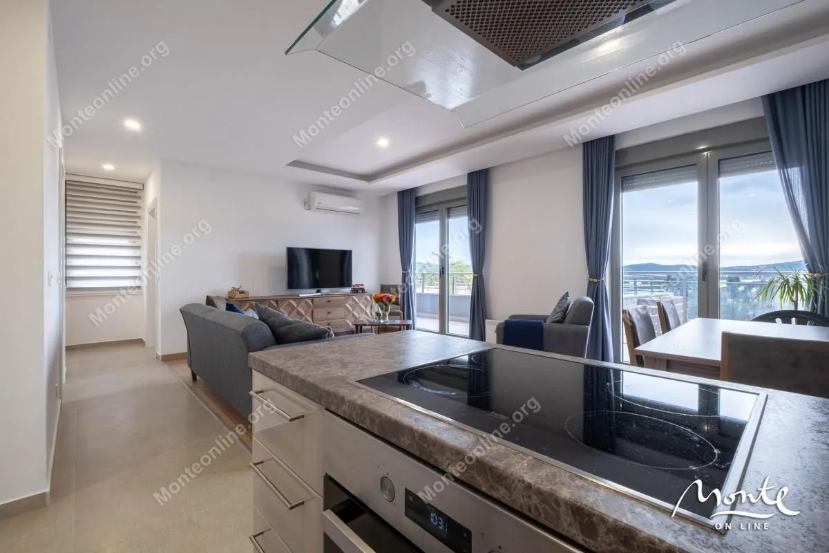 Prodaja, dvosoban stan, 87m², Tivat, Crna Gora