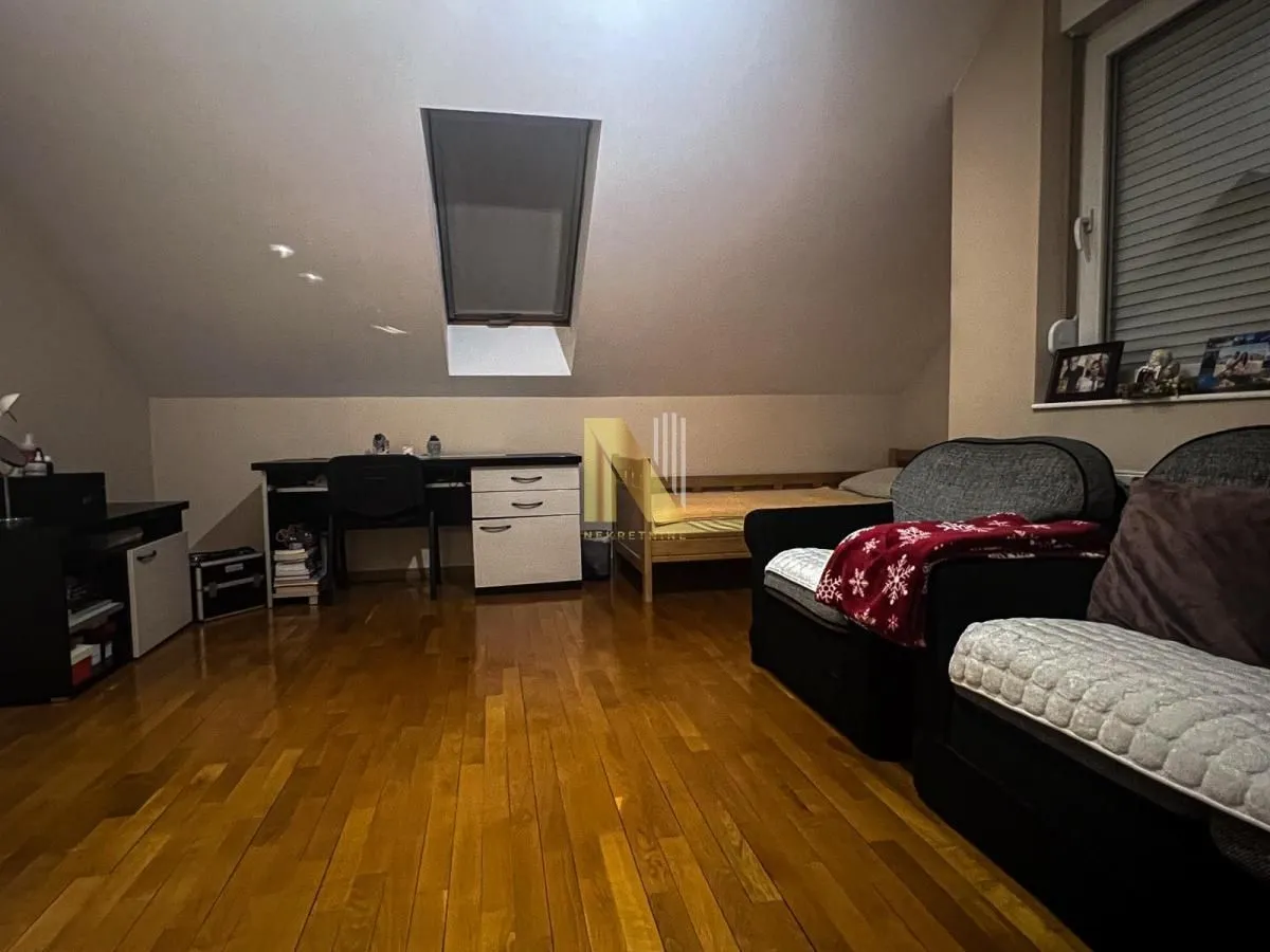 Prodaja, stan, 139m², Bulevar patrijarha Pavla, Novi Sad Sve Podlokacije