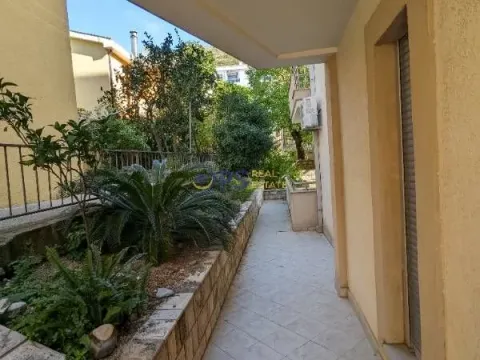 Sale, two bedroom apartment, 70m², Budva, Crna Gora - image 2