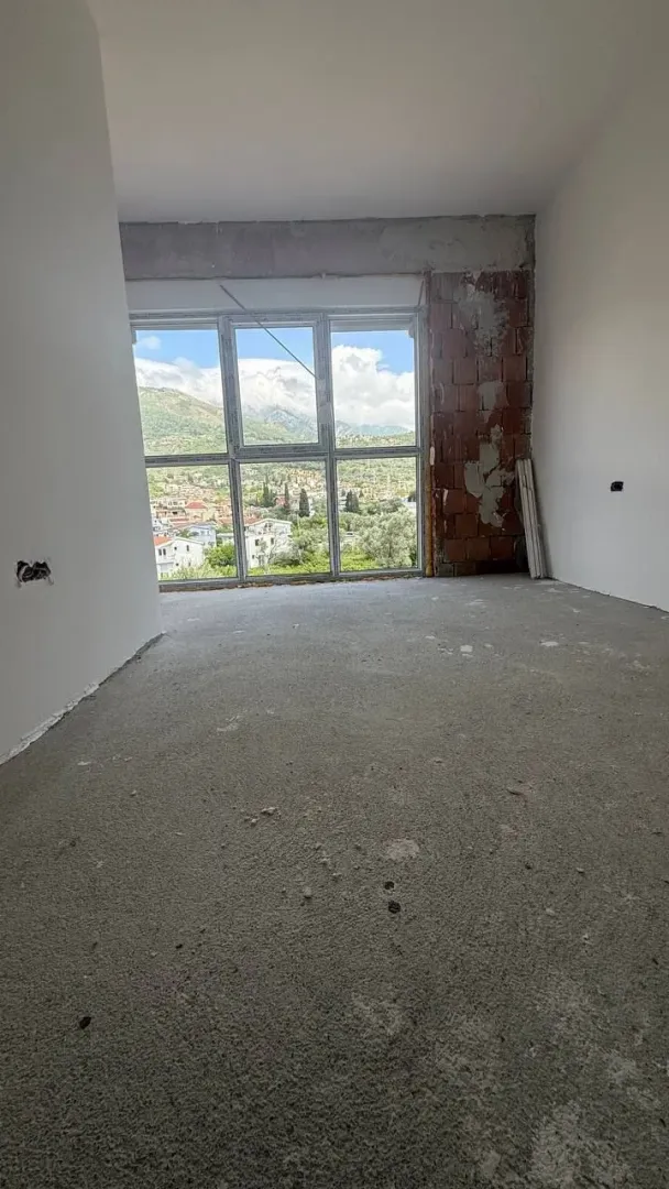 Prodaja, trosoban stan, 60m², Bjeliši, Bar