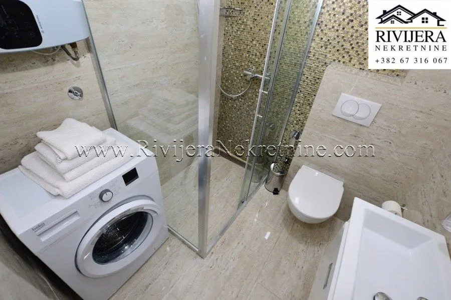 Prodaja, dvosoban stan, 72m², Đenovići, Herceg Novi