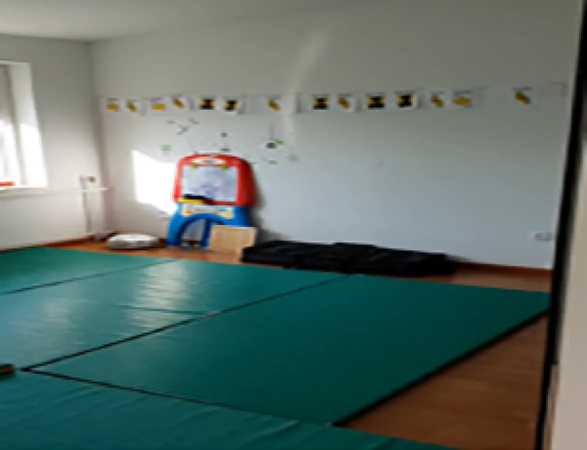 Rent, office space, 500m², Kneževac, Beograd
