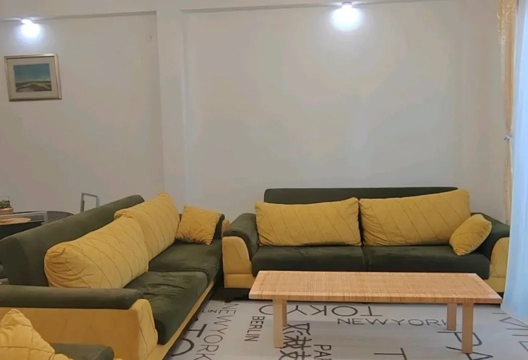 Rent, one bedroom apartment, 70m², Bečići, Budva