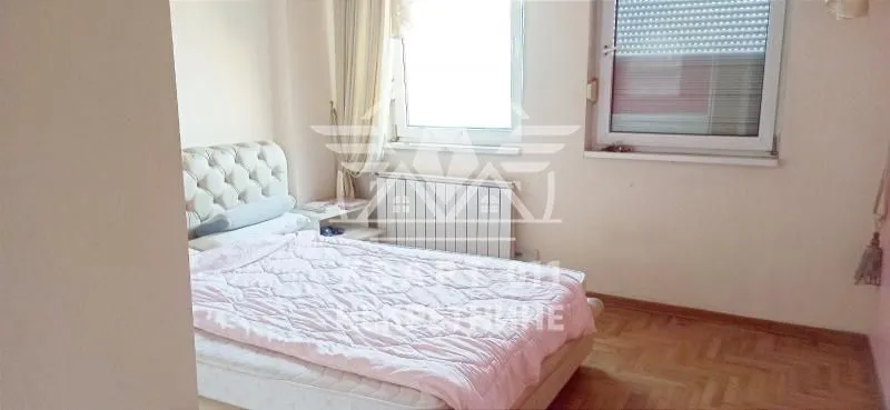Sale, three bedroom apartment, 97m², Novi Beograd Blok 25, Novi Beograd Sve Podlokacije