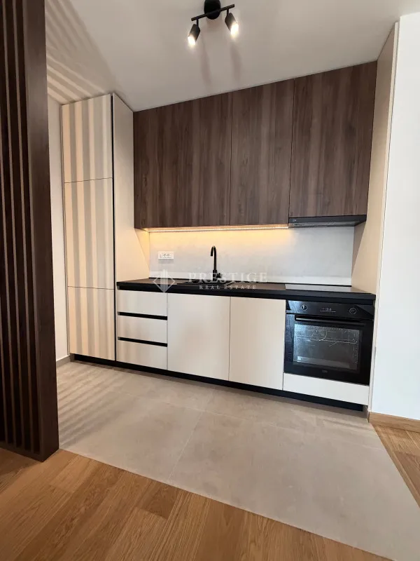 Prodaja, dvosoban stan, 79m², City Kvart, Podgorica