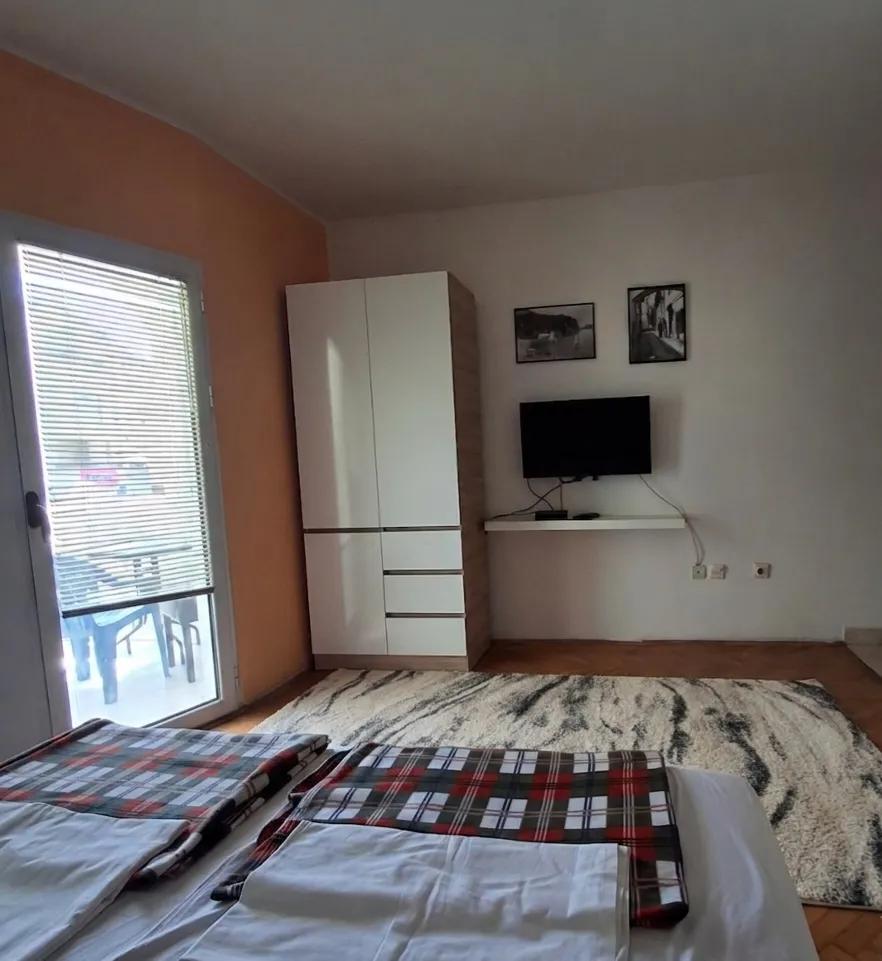 Rent, studio apartment, 25m², Podkošljun, Budva