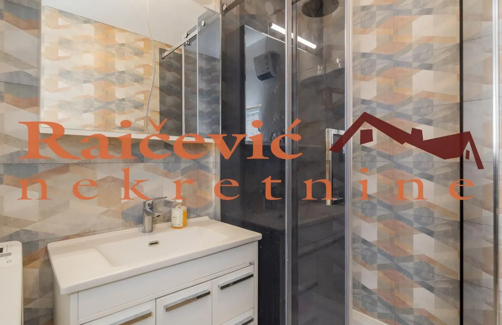 Sale, three bedroom apartment, 79m², Stari Grad, Beograd