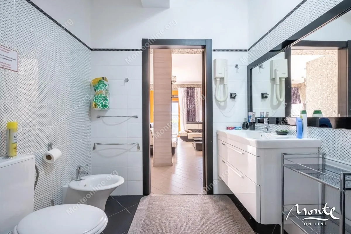 Sale, three bedroom apartment, 101m², Orahovac, Kotor